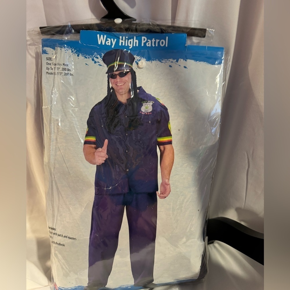 Halloween men’s costume
